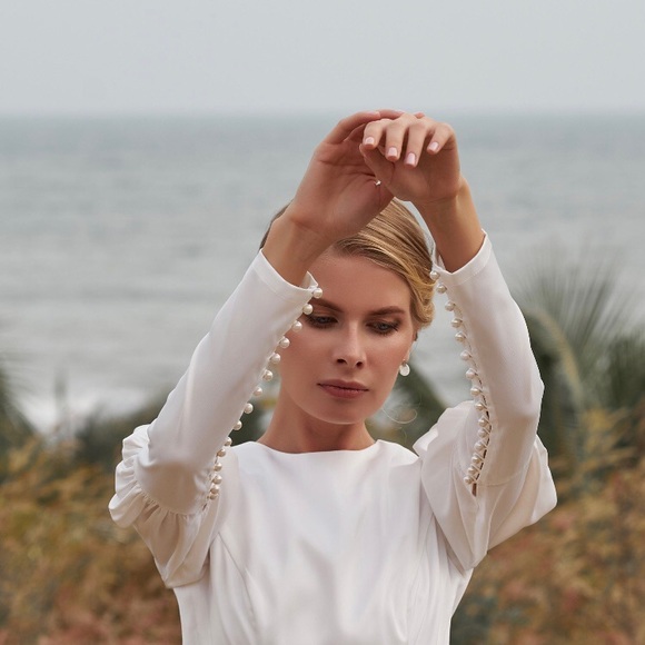 Brand New Wedding Dress - Picture 4 of 4